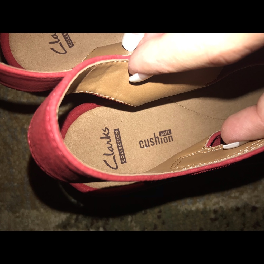 Clarks! - Picture 3 of 5